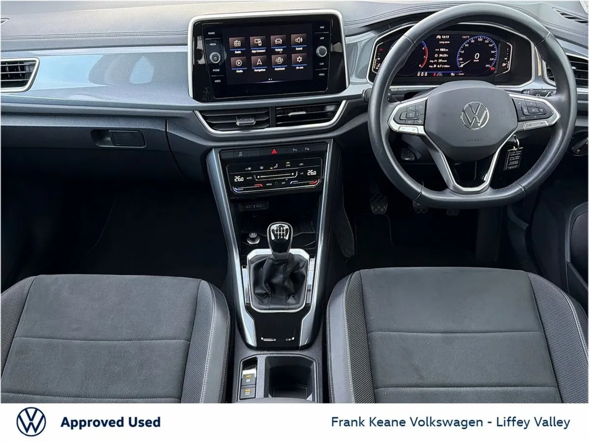 Volkswagen T-Roc SUV, Petrol, 2023, Blue
