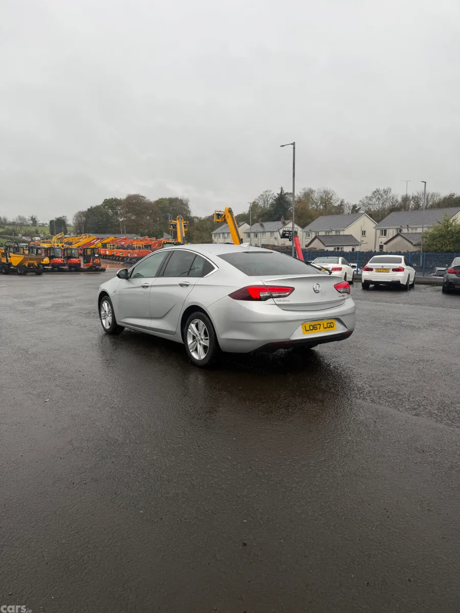 Vauxhall Insignia Hatchback, Diesel, 2017, Silver