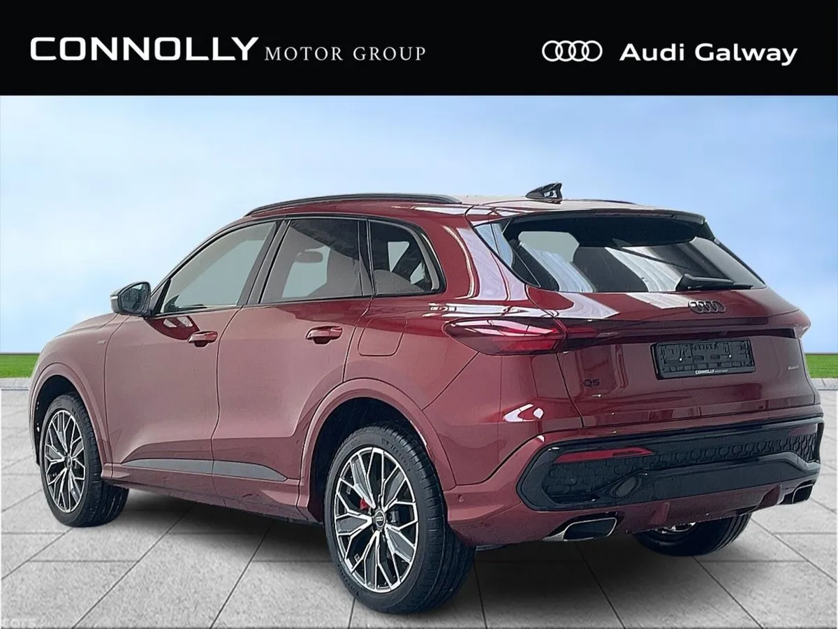 Audi Q5 SUV, Petrol Plug-in Hybrid, 2027, Red