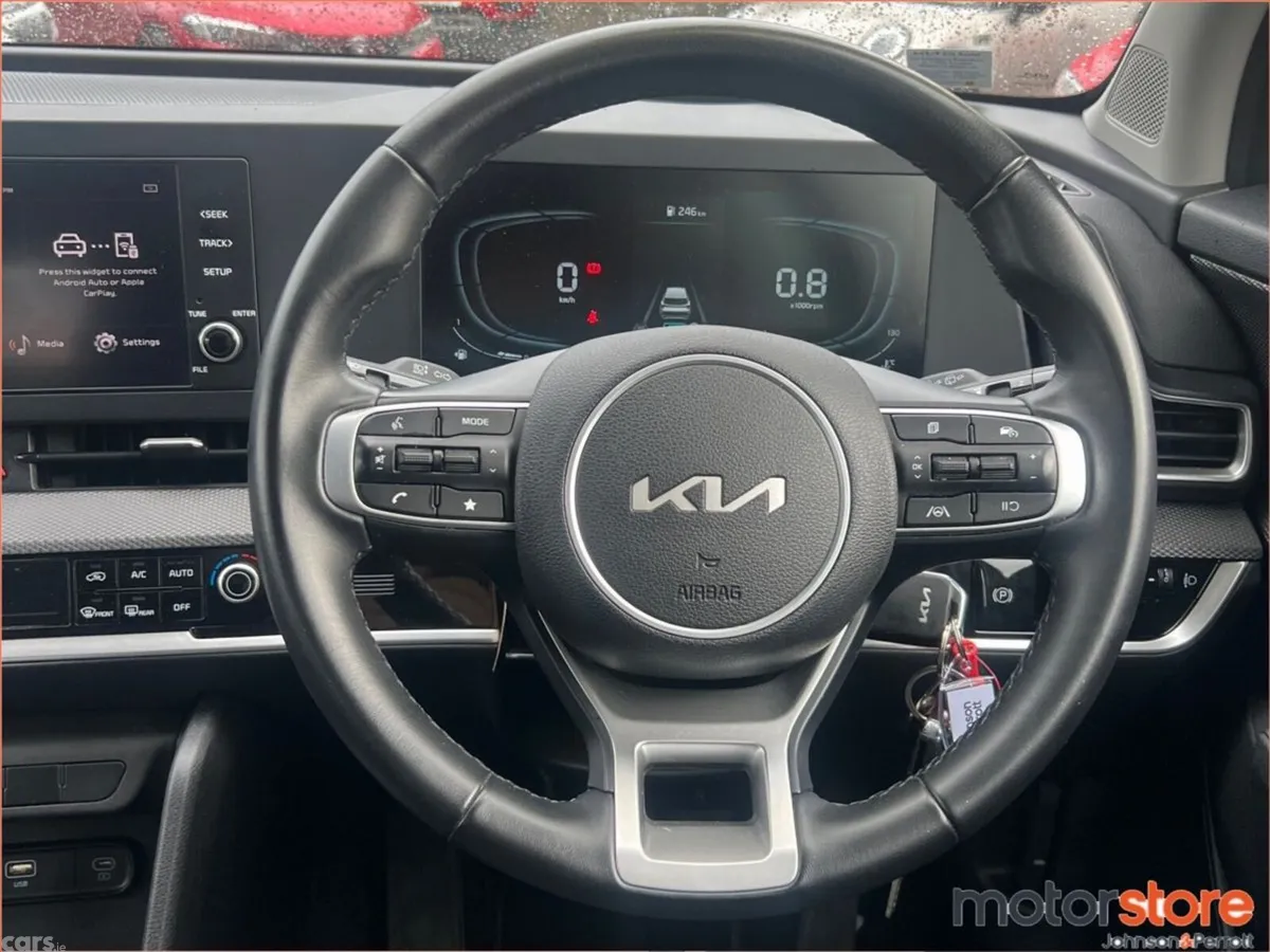 Kia Sportage SUV, Diesel Hybrid, 2023, Red