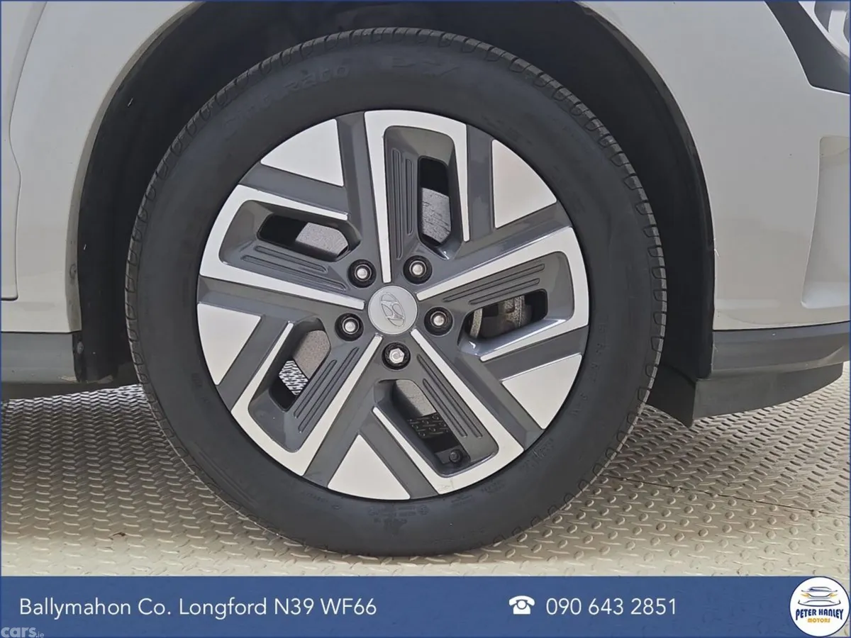 Hyundai KONA SUV, Electric, 2023, Grey