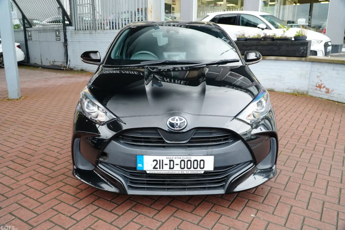 Toyota Yaris Hatchback, Petrol, 2021, Black