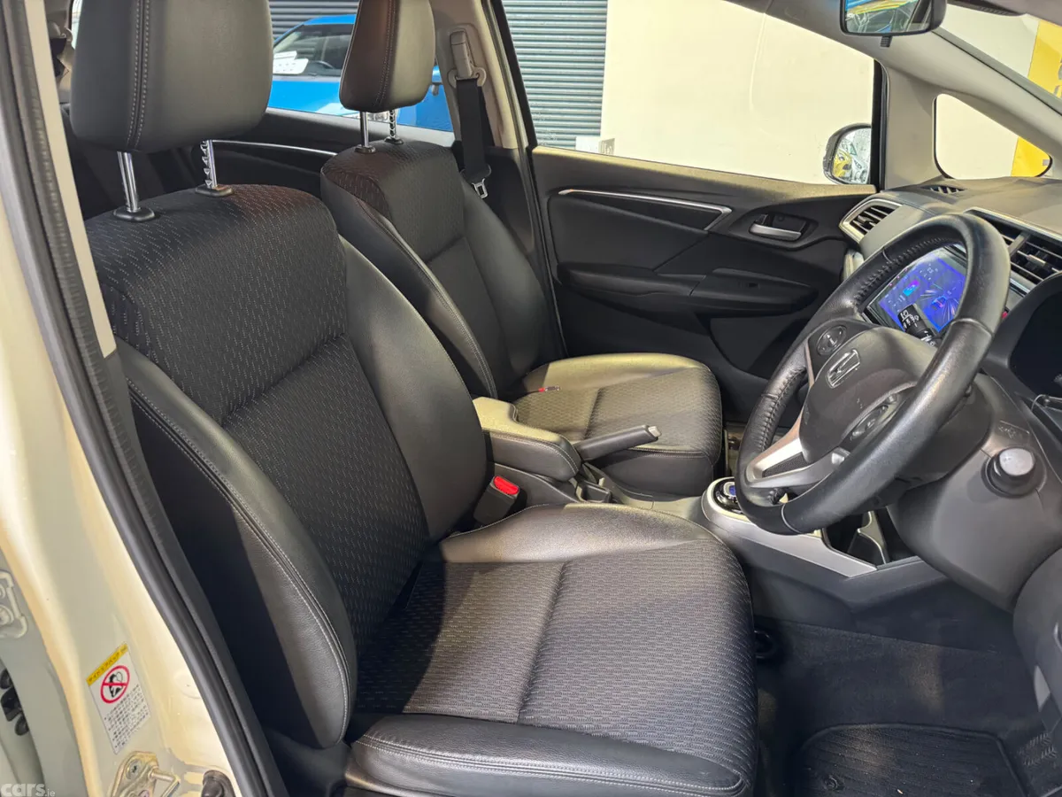 Honda Fit Hatchback, Petrol Hybrid, 2015, White