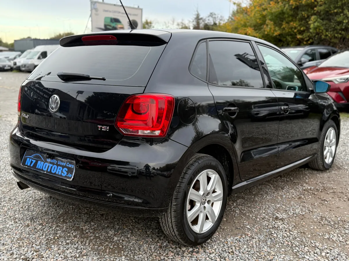 Volkswagen Polo Hatchback, Petrol, 2012, Black