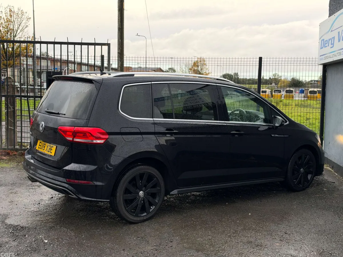 Volkswagen Touran MPV, Diesel, 2018, Black