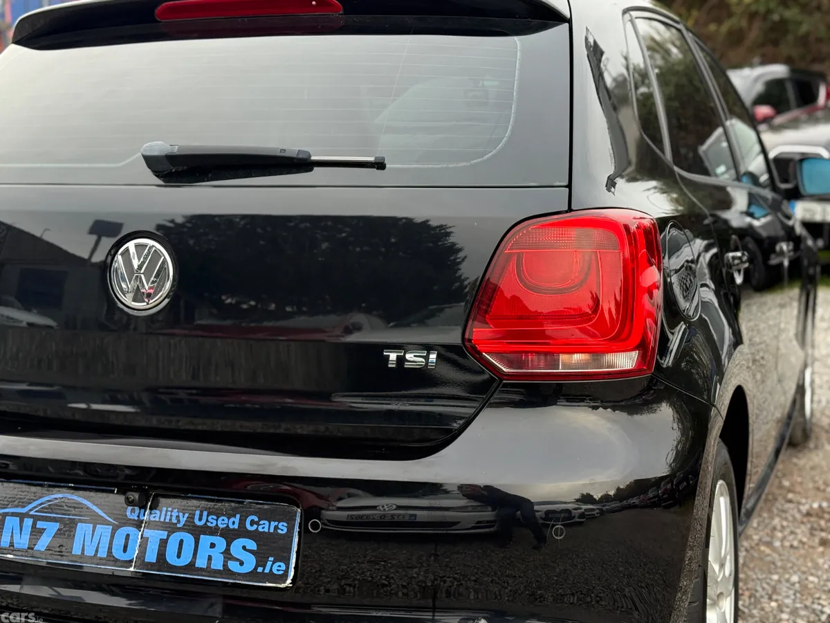 Volkswagen Polo Hatchback, Petrol, 2012, Black