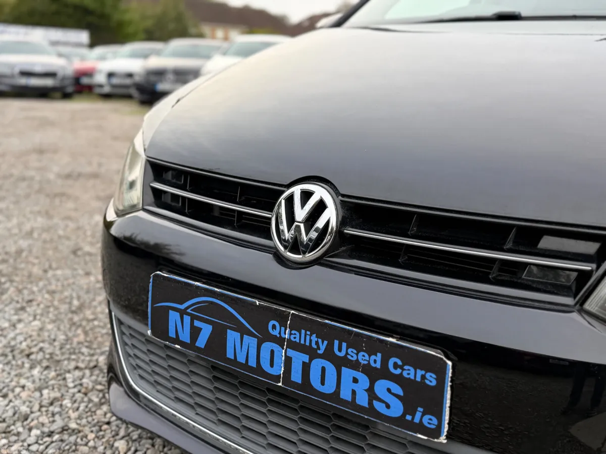 Volkswagen Polo Hatchback, Petrol, 2012, Black