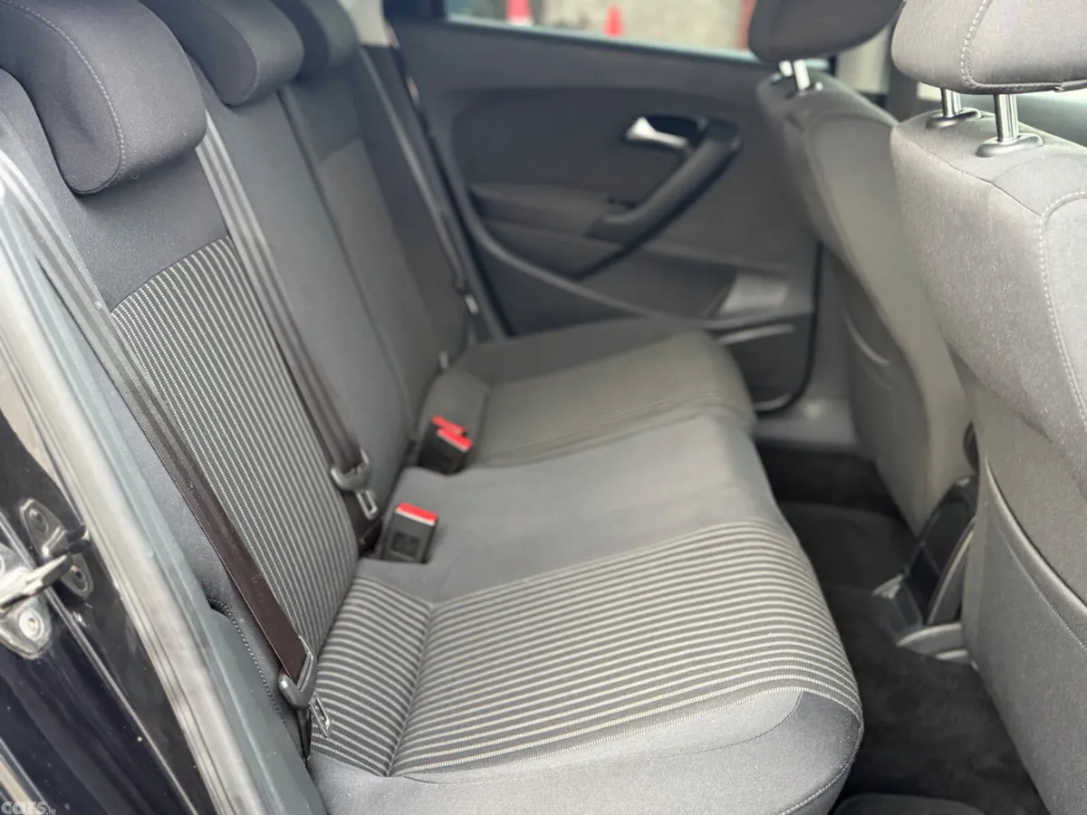 Volkswagen Polo Hatchback, Petrol, 2012, Black