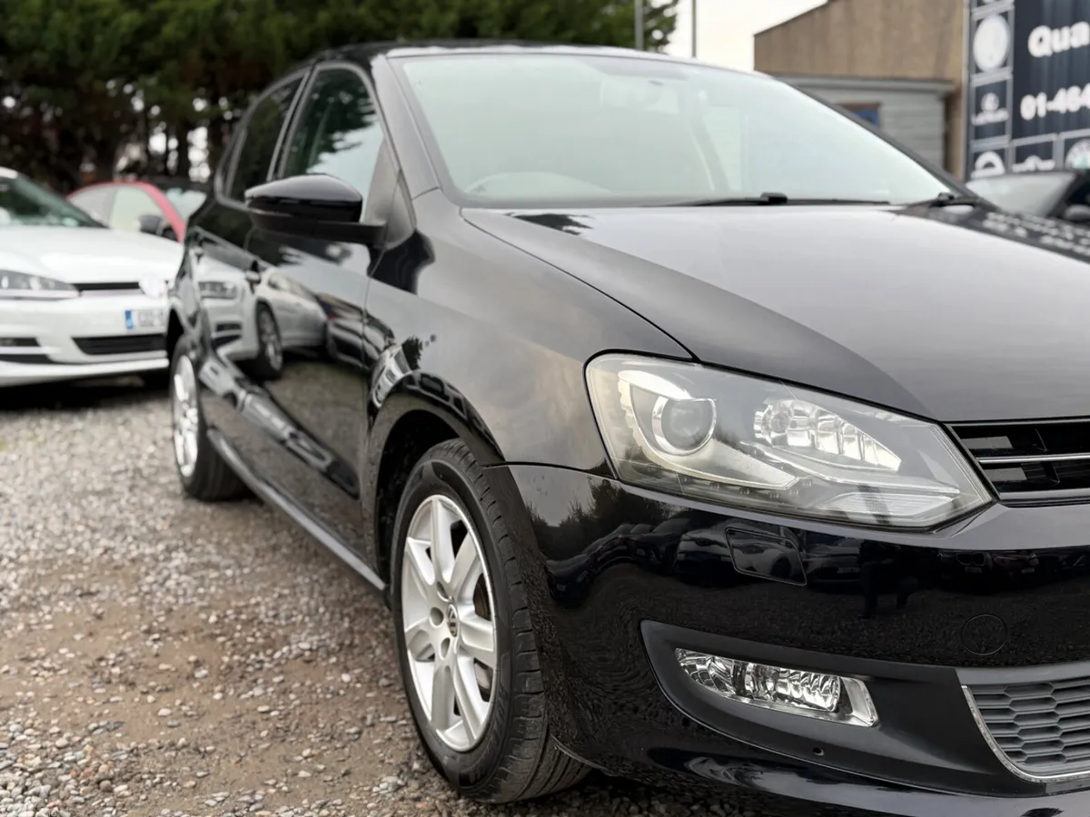 Volkswagen Polo Hatchback, Petrol, 2012, Black
