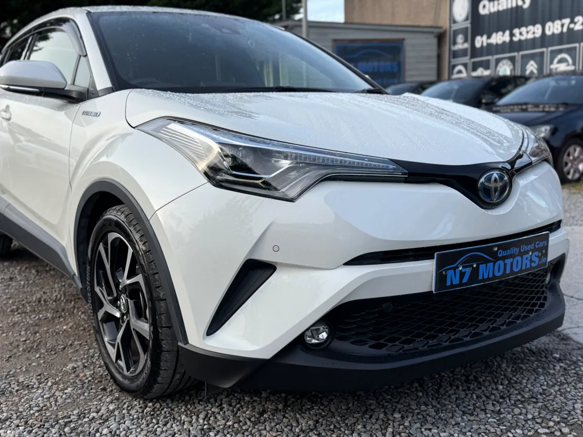 Toyota C-HR SUV, Petrol Hybrid, 2018, White