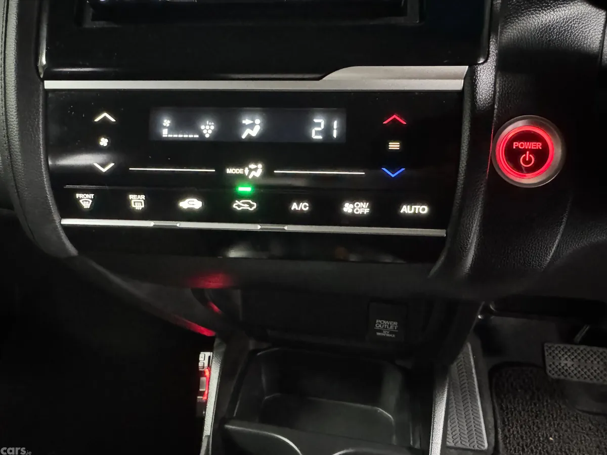 Honda Fit Hatchback, Petrol Hybrid, 2014, White
