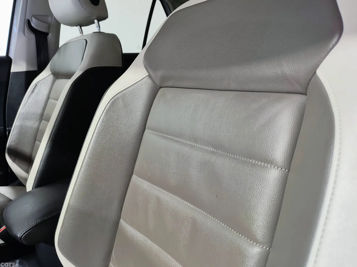 Volkswagen T-Roc SUV, Petrol, 2022, White