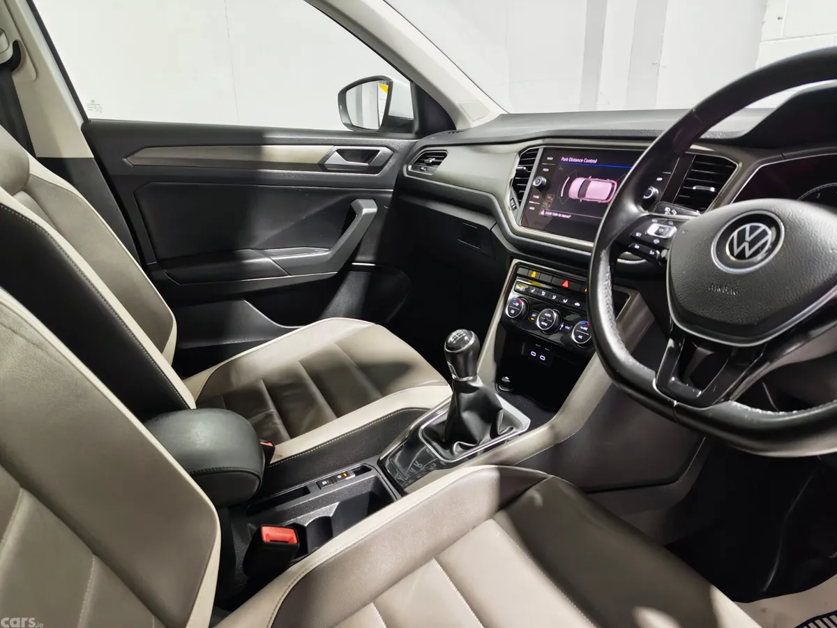 Volkswagen T-Roc SUV, Petrol, 2022, White