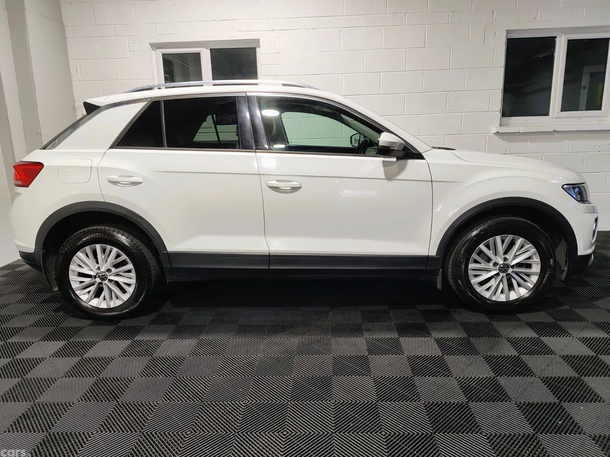 Volkswagen T-Roc SUV, Petrol, 2022, White