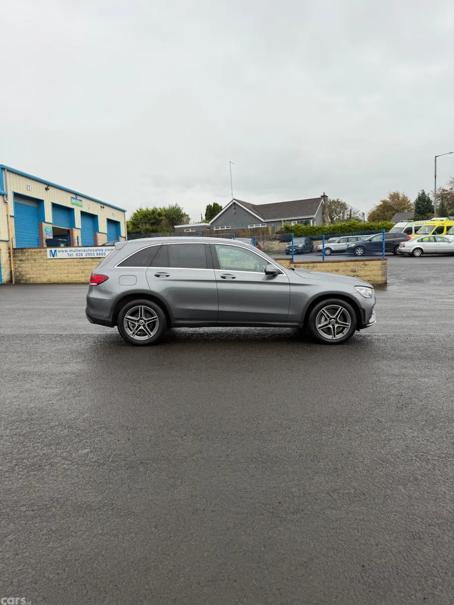 Mercedes-Benz 220 SUV, Diesel, 2022, Grey