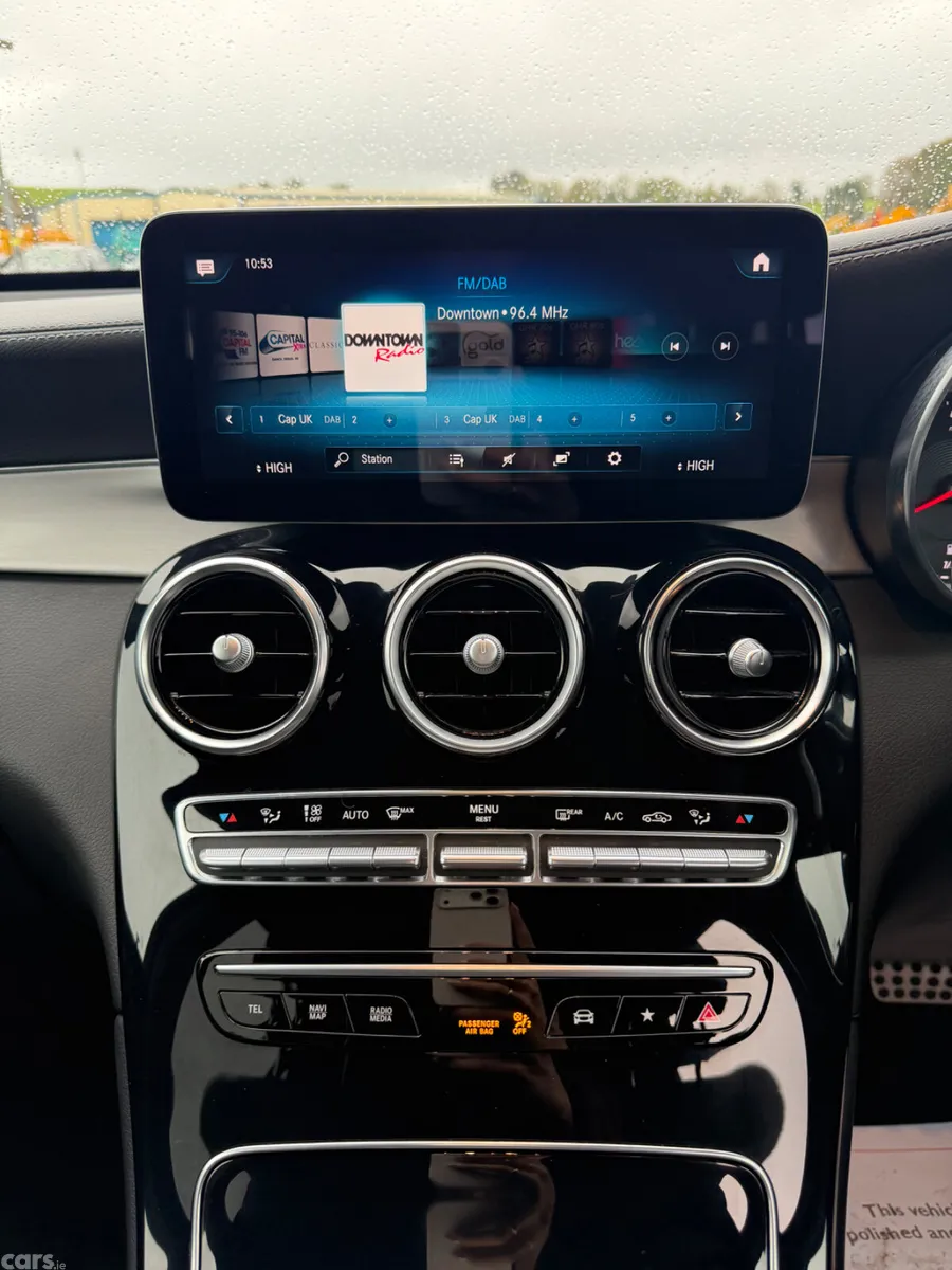 Mercedes-Benz 220 SUV, Diesel, 2022, Grey