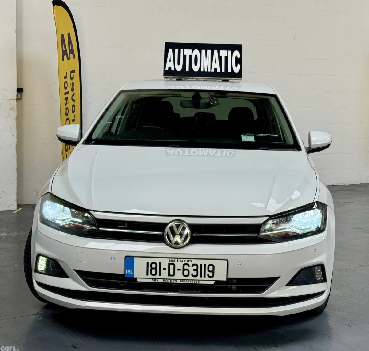 Volkswagen Polo Hatchback, Petrol, 2018, White