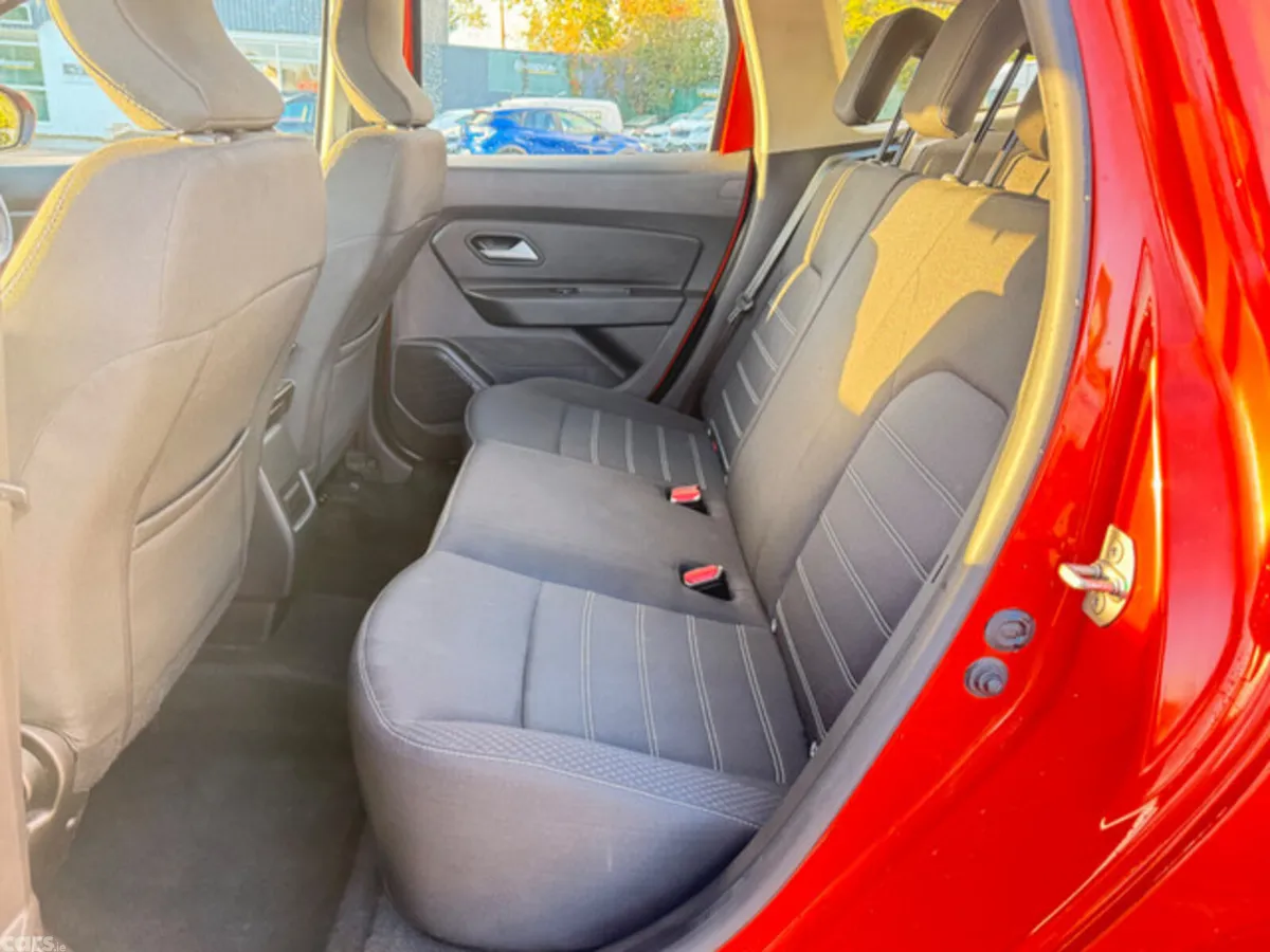 Dacia Duster SUV, Diesel, 2023, Orange
