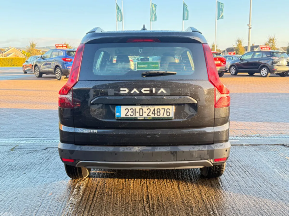 Dacia Jogger MPV, Petrol, 2023, Black