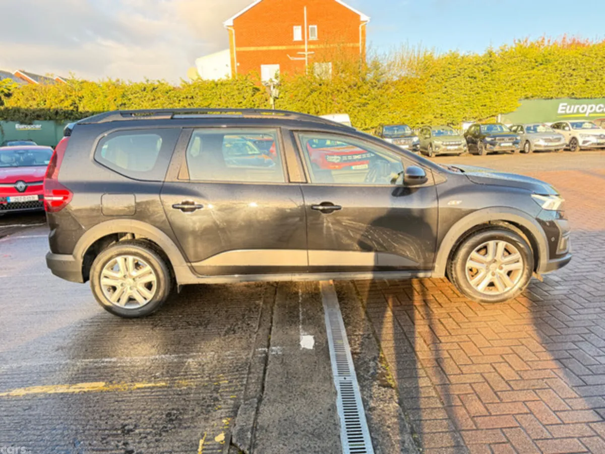 Dacia Jogger MPV, Petrol, 2023, Black
