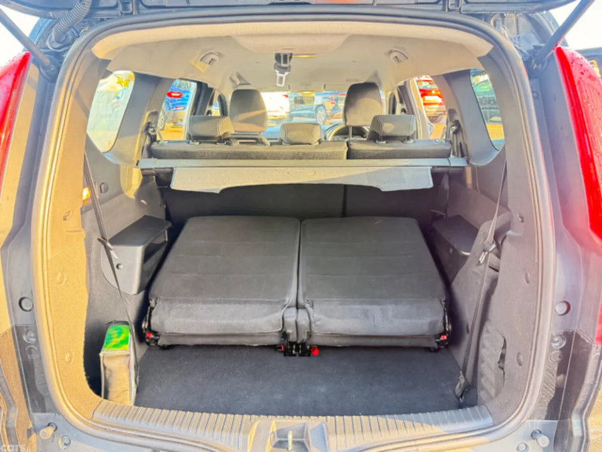 Dacia Jogger MPV, Petrol, 2023, Black