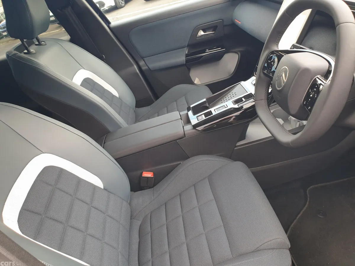 Citroen C5 Aircross MPV, Petrol Hybrid, 2026, Blue
