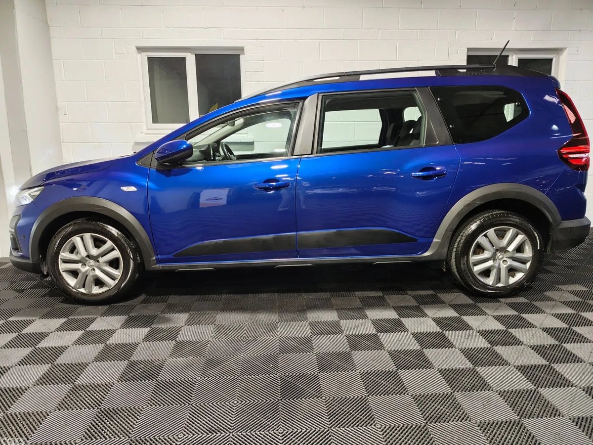 Dacia Jogger MPV, Petrol, 2022, Blue