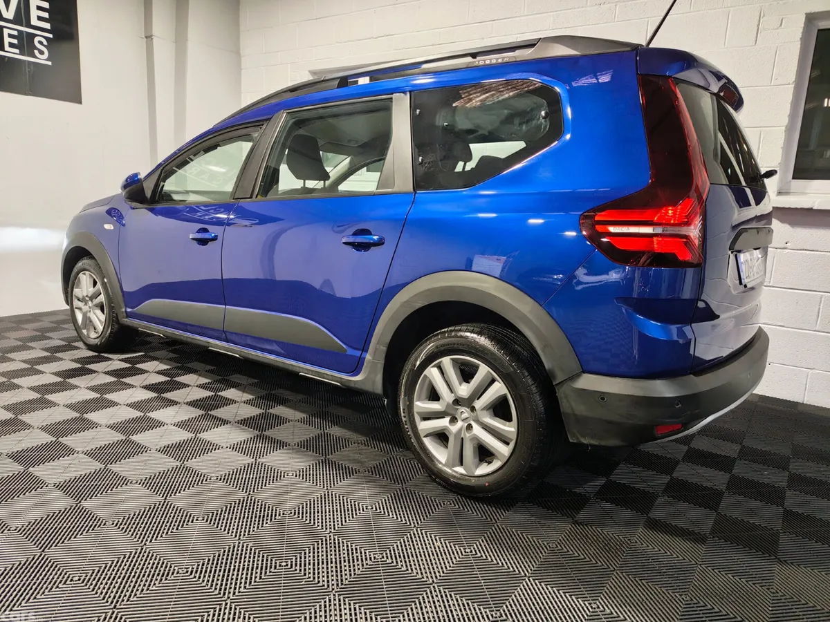 Dacia Jogger MPV, Petrol, 2022, Blue