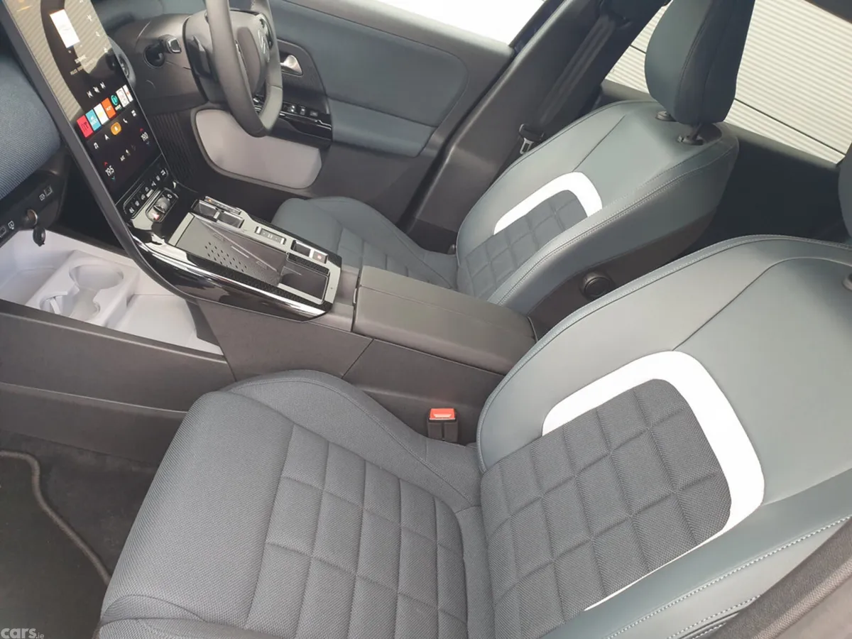 Citroen C5 Aircross MPV, Petrol Hybrid, 2026, Blue