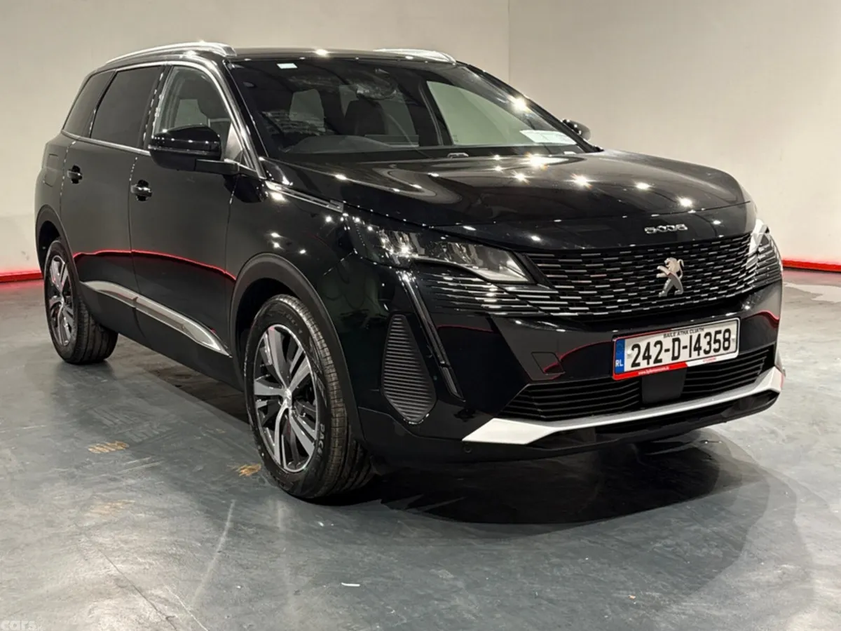 Peugeot 5008 MPV, Petrol Hybrid, 2024, Black