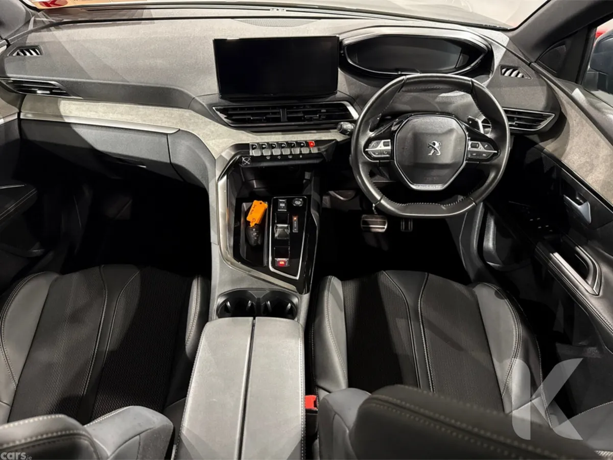 Peugeot 5008 MPV, Petrol Hybrid, 2024, Black