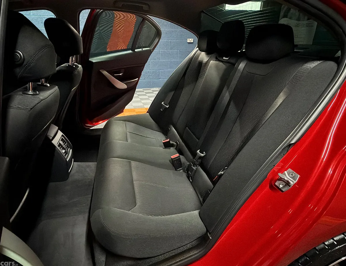 BMW 3-Series Saloon, Diesel, 2017, Red