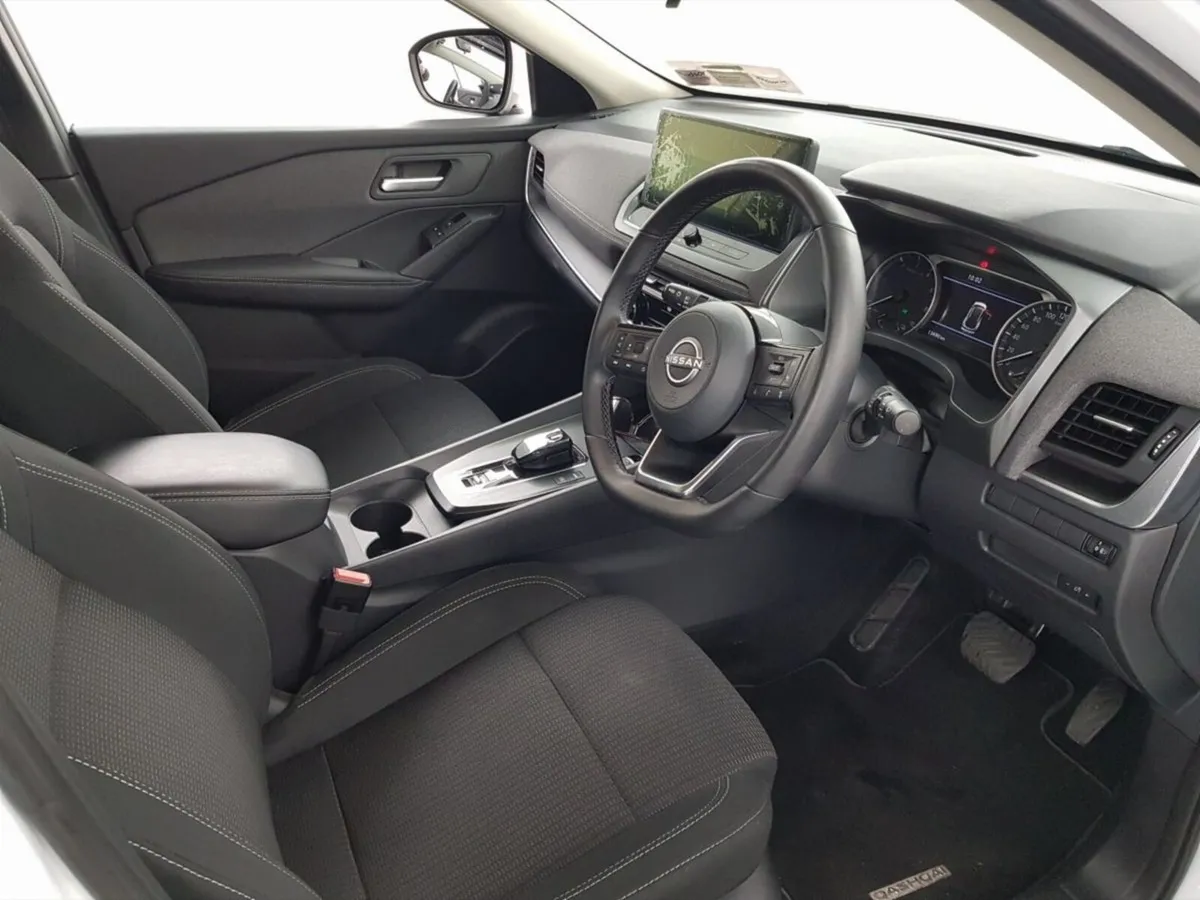 Nissan Qashqai MPV, Petrol Hybrid, 2026, White