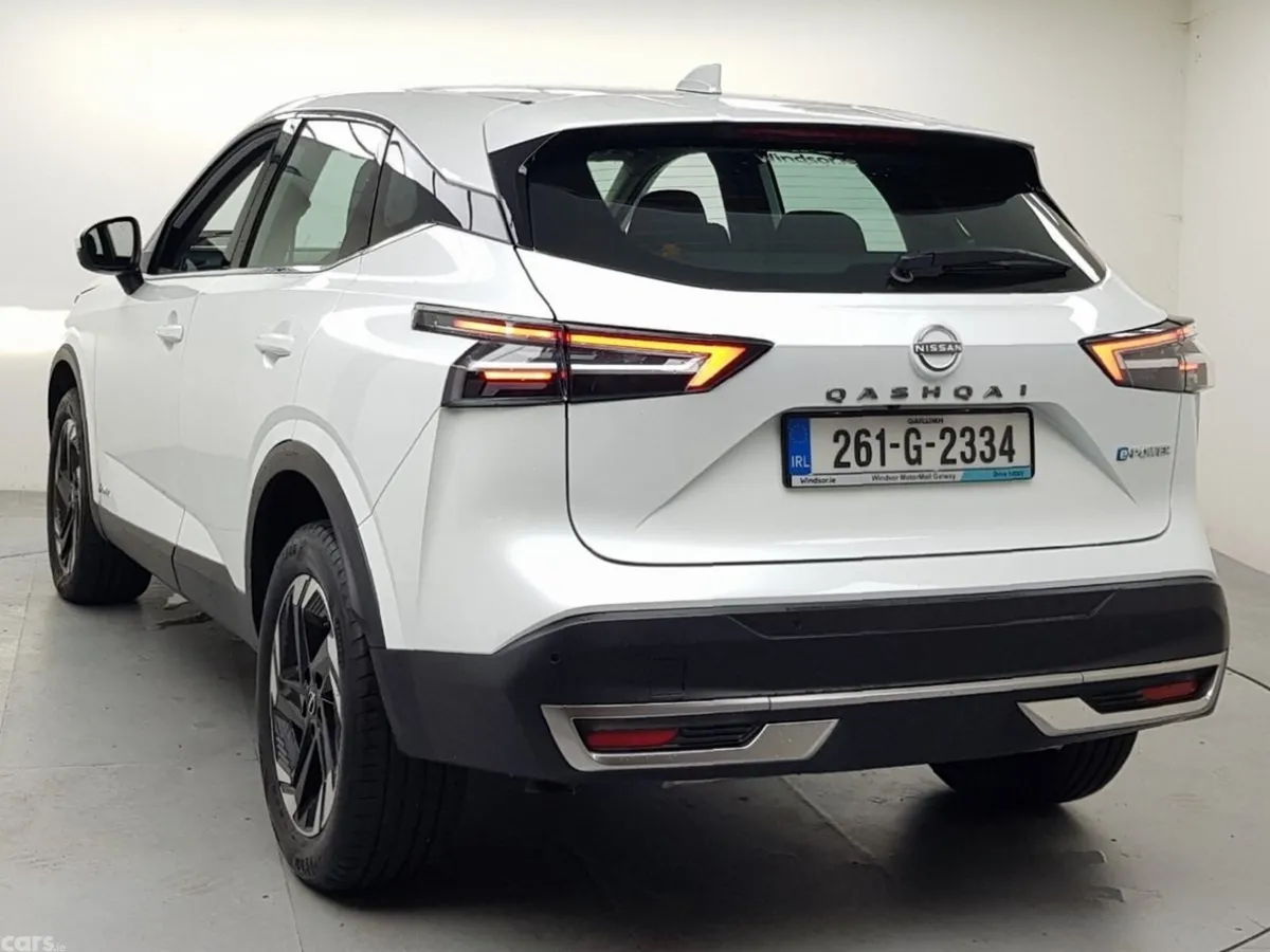 Nissan Qashqai MPV, Petrol Hybrid, 2026, White
