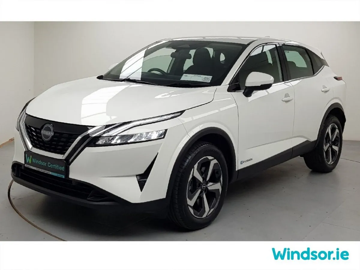 Nissan Qashqai MPV, Petrol Hybrid, 2024, White