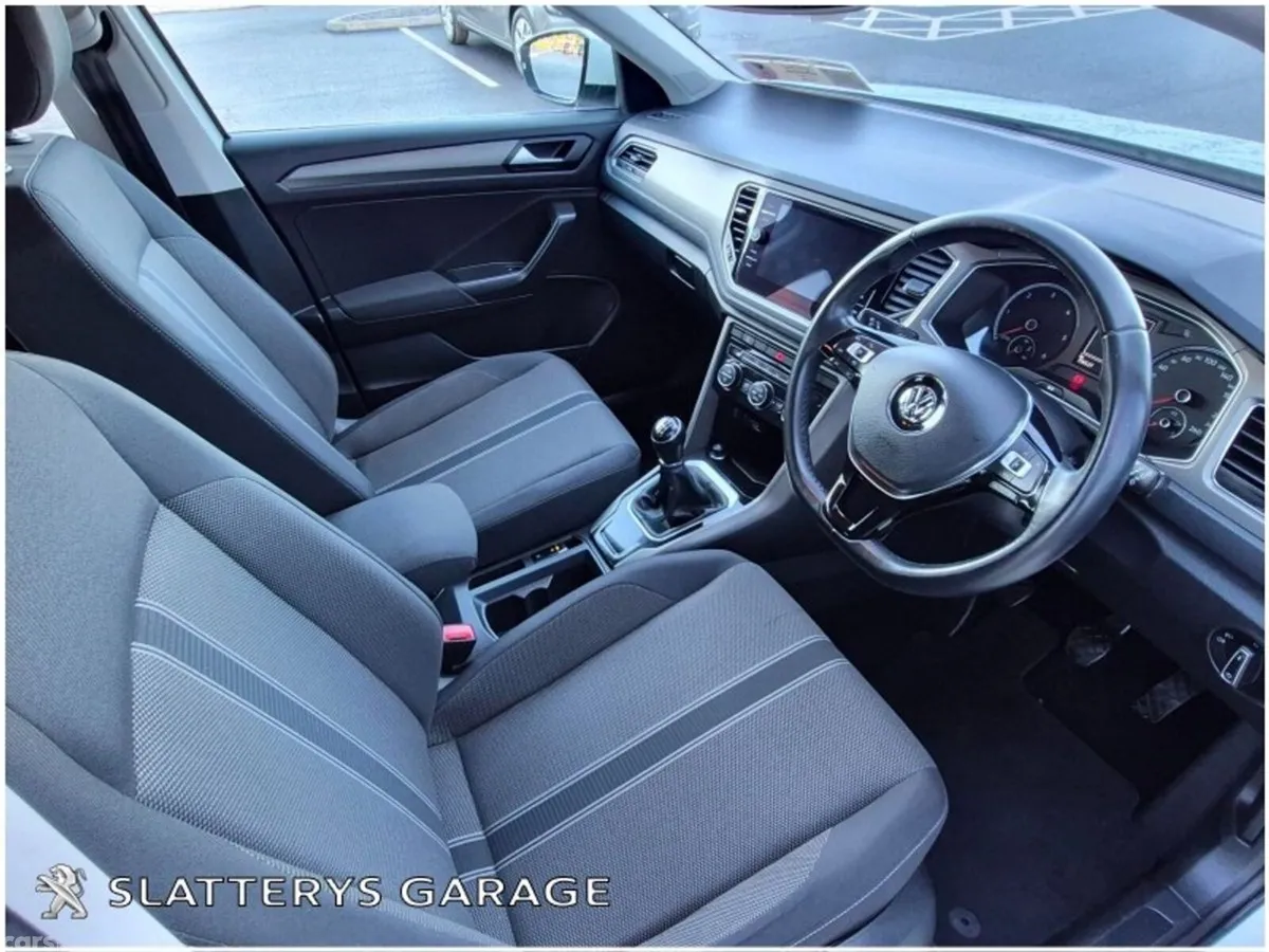 Volkswagen T-Roc SUV, Diesel, 2020, White