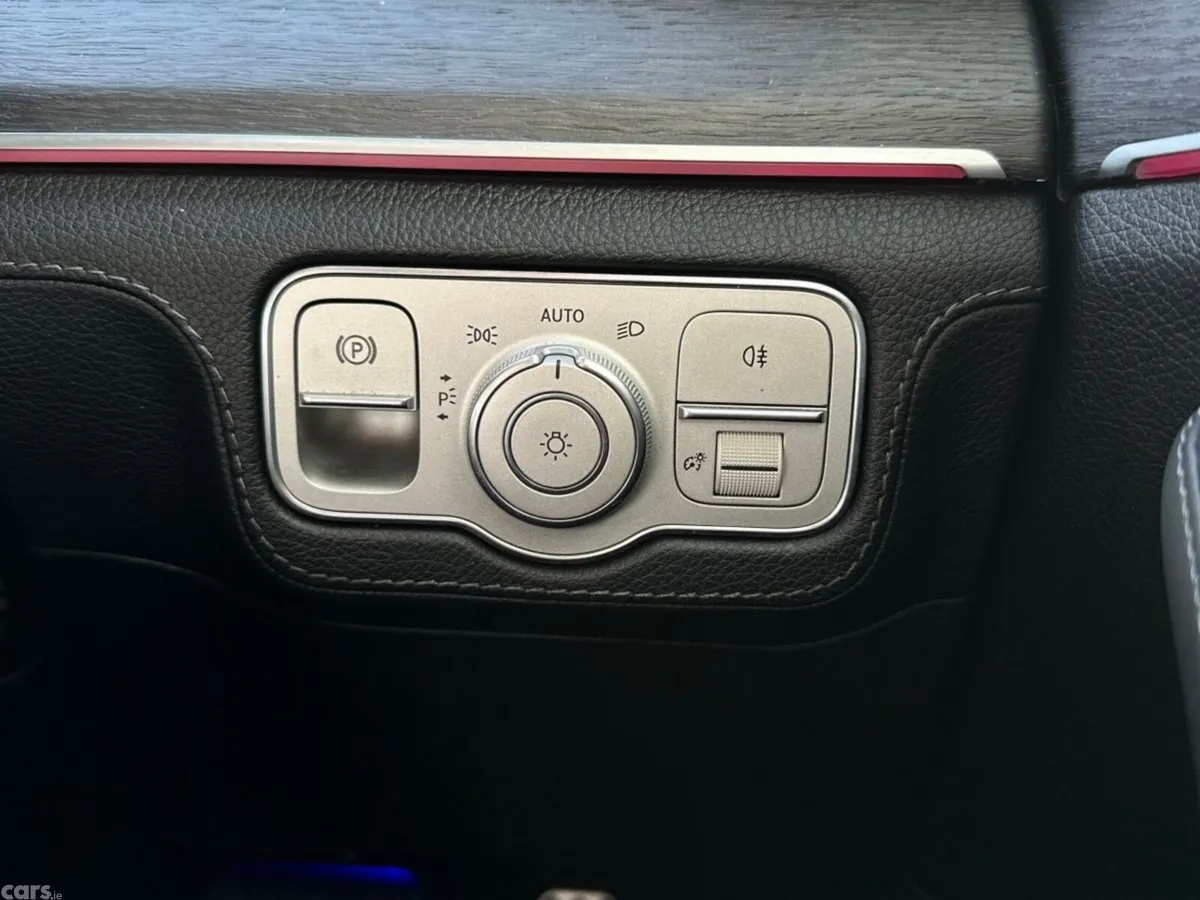 Mercedes-Benz GLE SUV, Diesel, 2021, Blue
