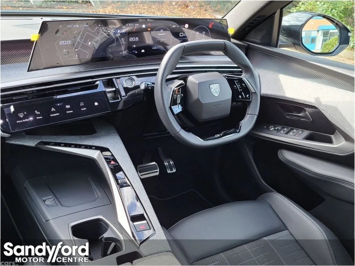 Peugeot 5008 MPV, Petrol Hybrid, 2026, Blue