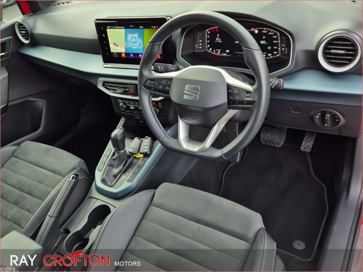 SEAT Arona SUV, Petrol, 2023, Red