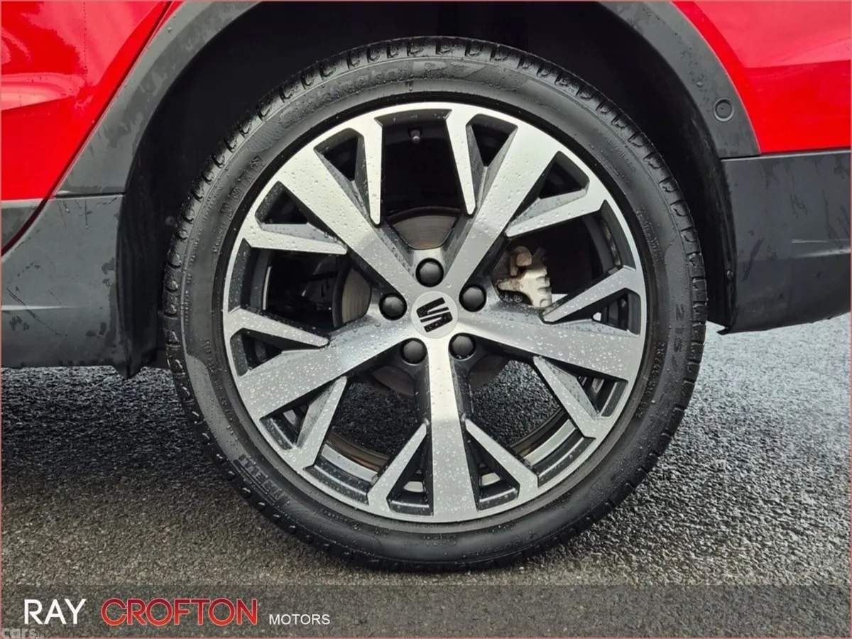 SEAT Arona SUV, Petrol, 2023, Red