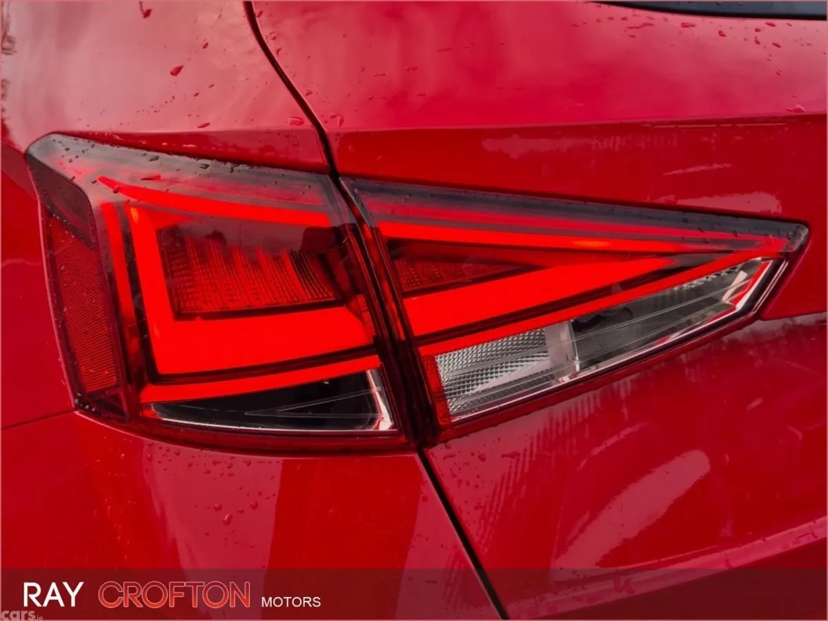 SEAT Arona SUV, Petrol, 2023, Red