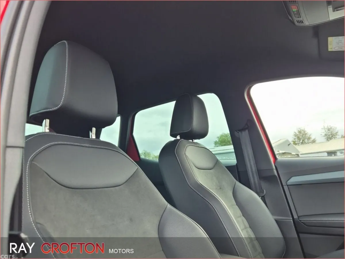 SEAT Arona SUV, Petrol, 2023, Red