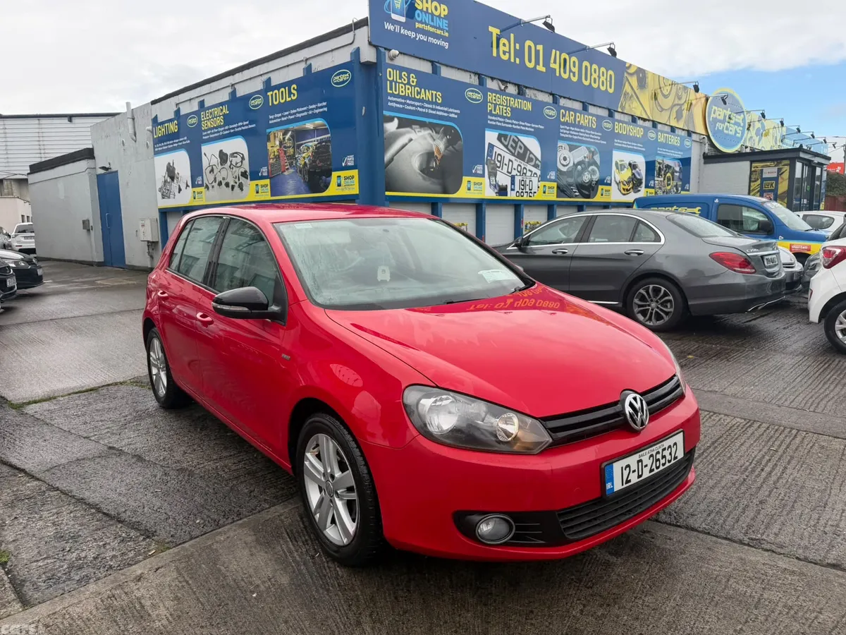Volkswagen Golf Hatchback, Diesel, 2012, Red