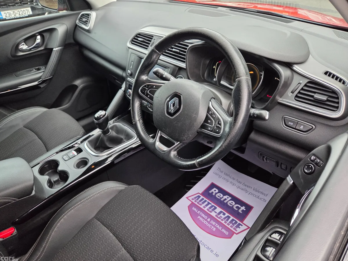 Renault Kadjar SUV, Diesel, 2017, Red