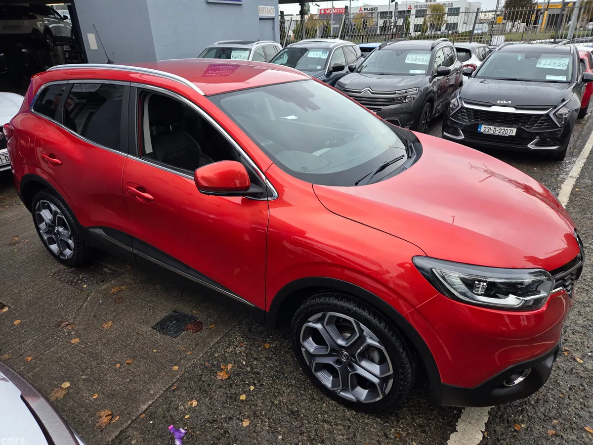 Renault Kadjar SUV, Diesel, 2017, Red