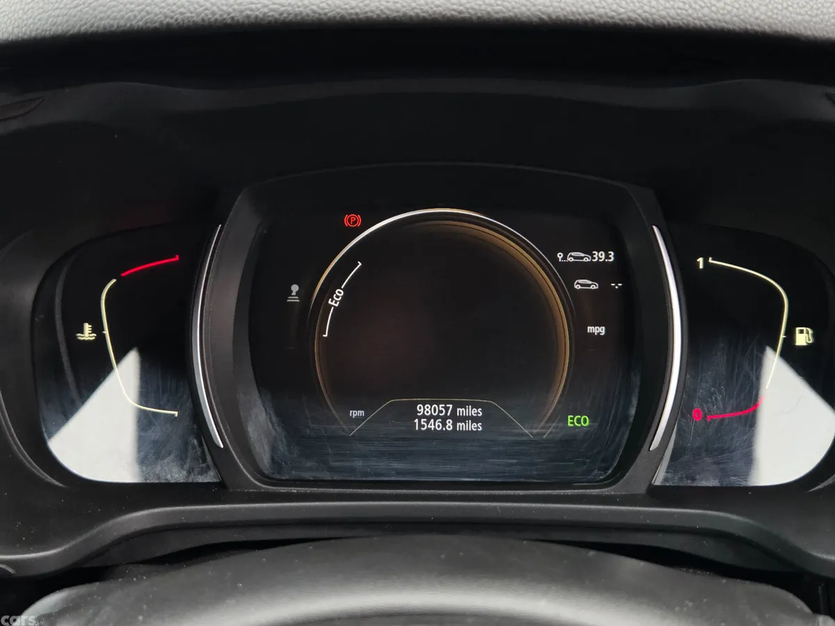 Renault Kadjar SUV, Diesel, 2017, Red