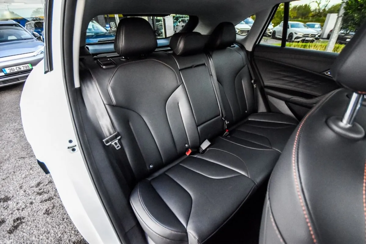 MG HS SUV, Petrol Plug-in Hybrid, 2025, White