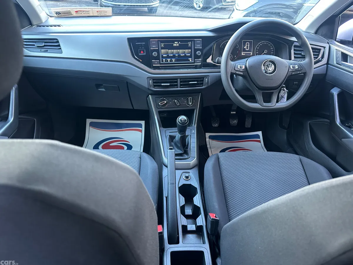 Volkswagen Polo Hatchback, Petrol, 2018, Silver