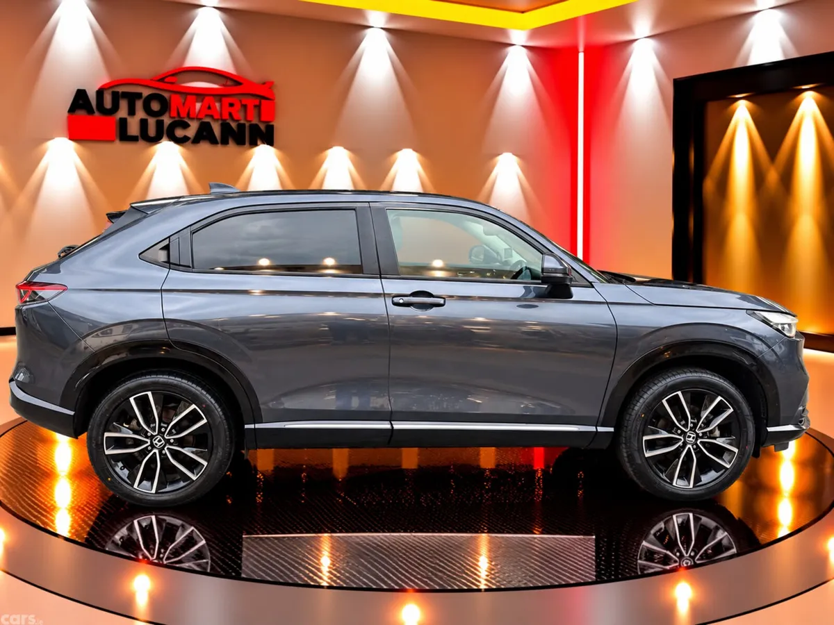 Honda Vezel SUV, Petrol Hybrid, 2021, Grey