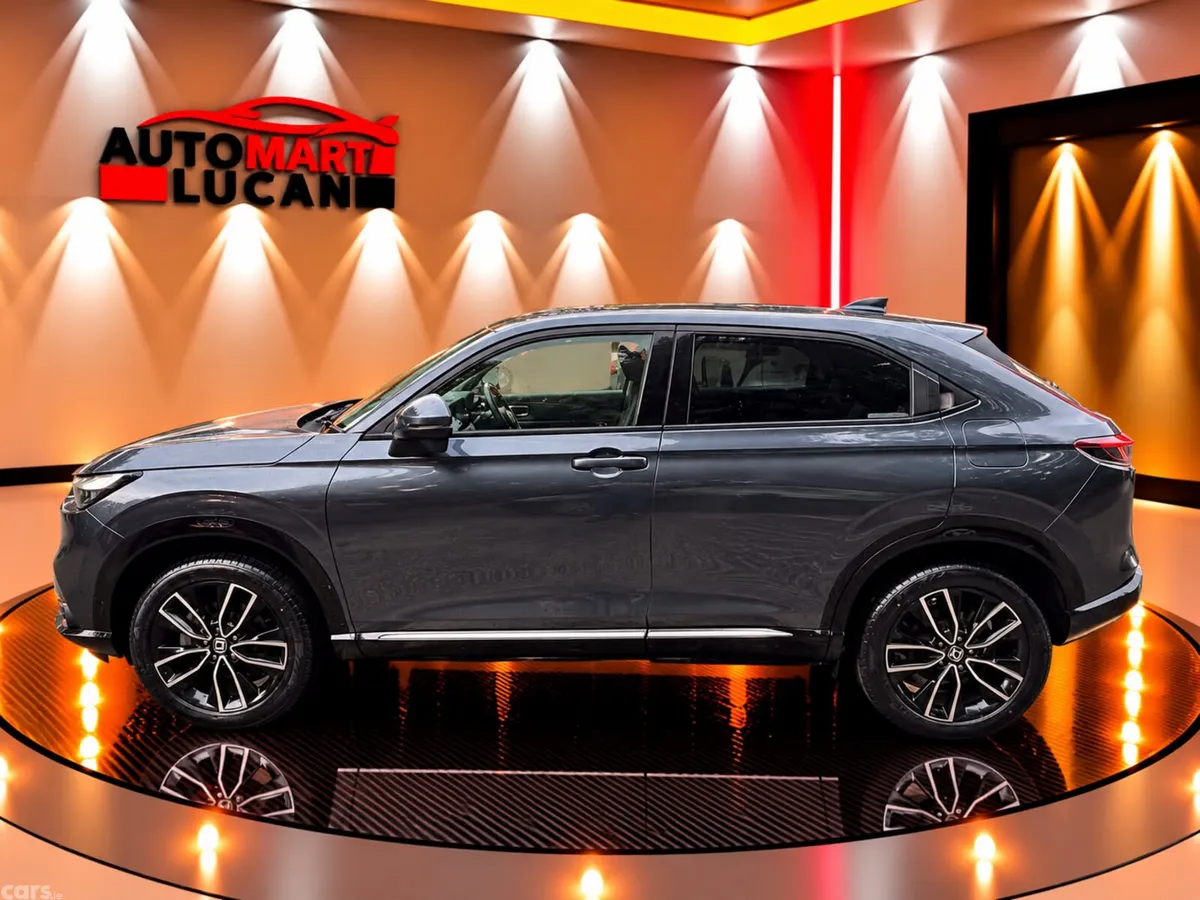 Honda Vezel SUV, Petrol Hybrid, 2021, Grey